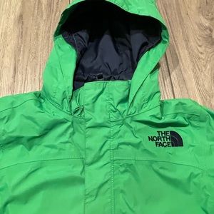 The North Face Raincoat - Boys - size 6 years old